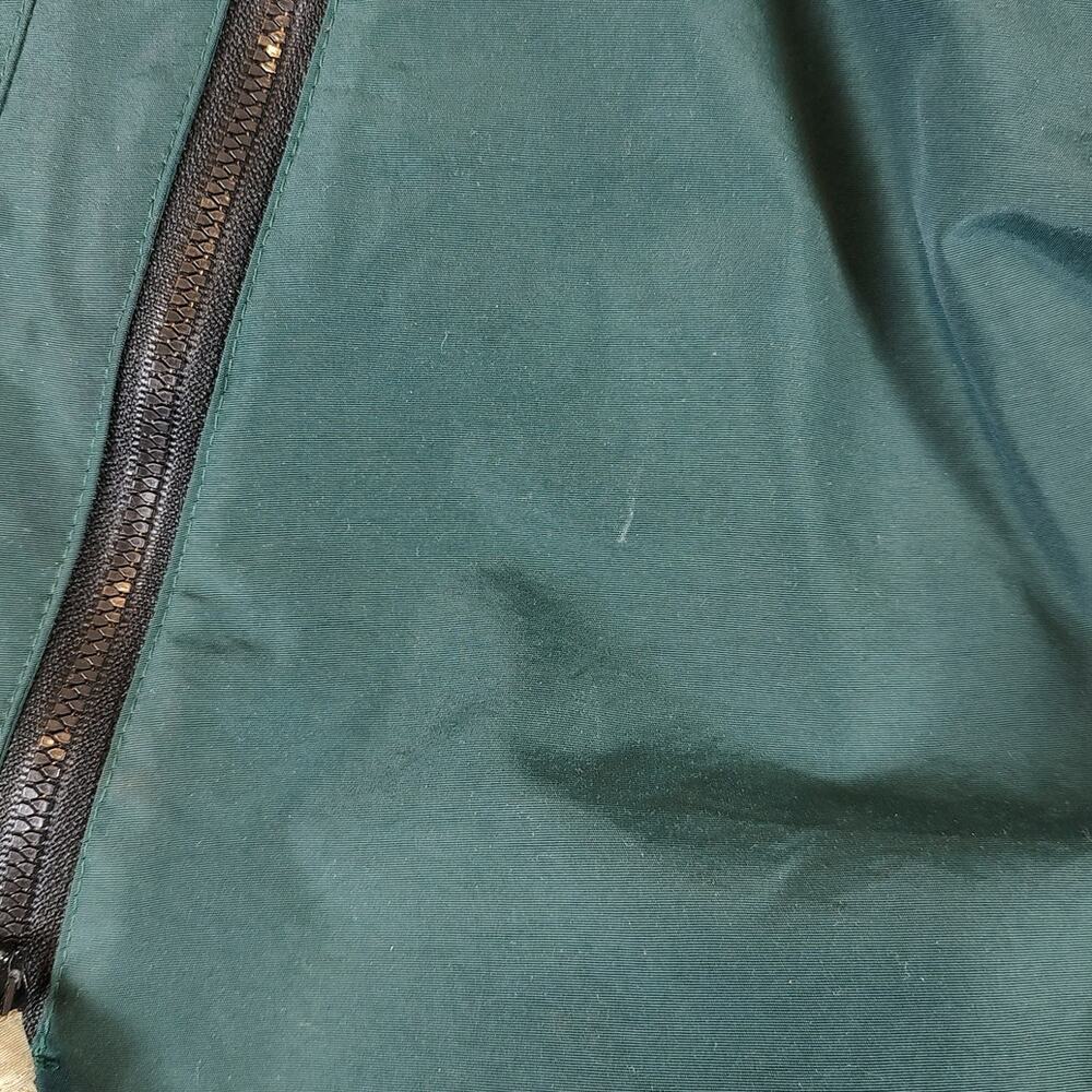Men's Vinatage Athletic Works Dark Green and Beige Windbreaker Pullover Jacket - Picture 4 of 13